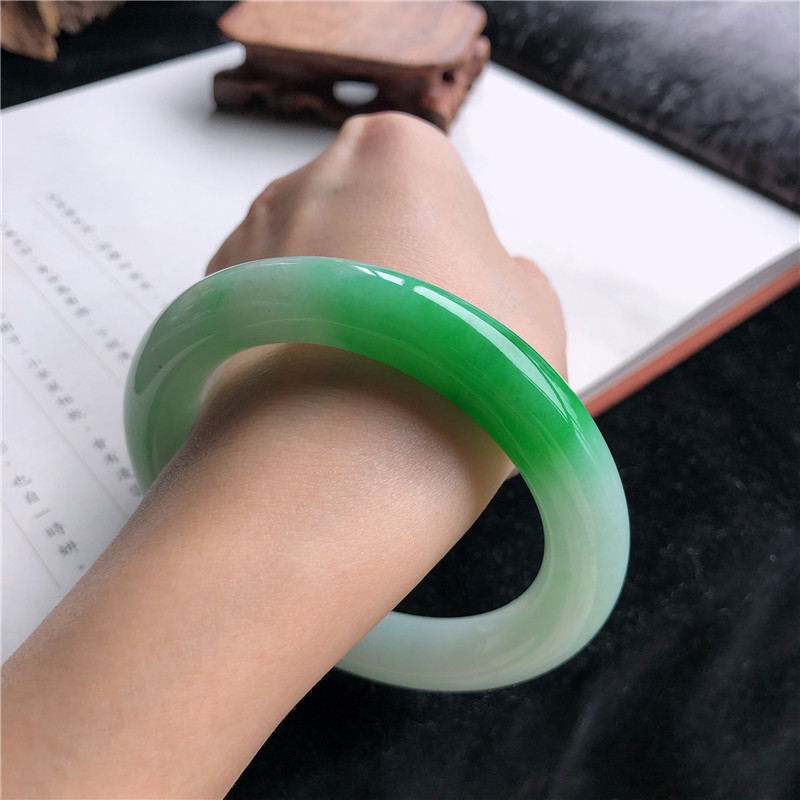 Natural Burmese Jadeite Bracel - Lighting & Home Decor Studio Photos ulasan dan harga
