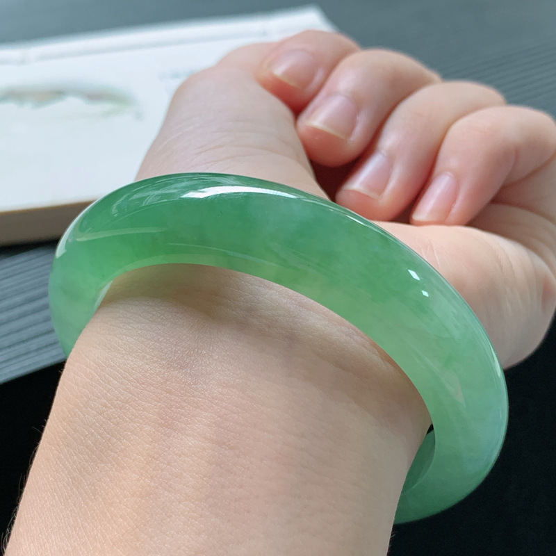 Jadeite bracelet, Burmese old  - Lighting & Home Decor Studio Photos ulasan dan harga