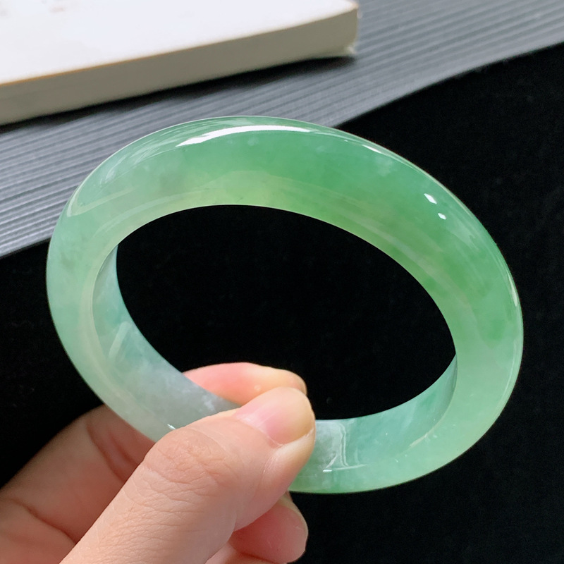 Jadeite bracelet, Burmese old  - Lighting & Home Decor Studio Photos ulasan dan harga